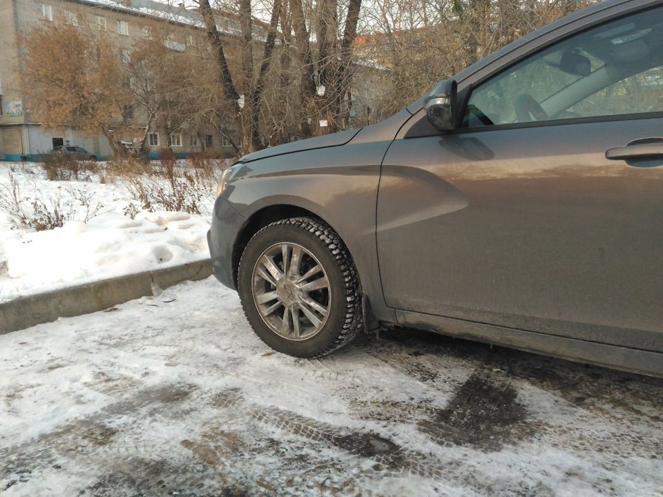 Фото в бортжурнале Lada Vesta (1G)