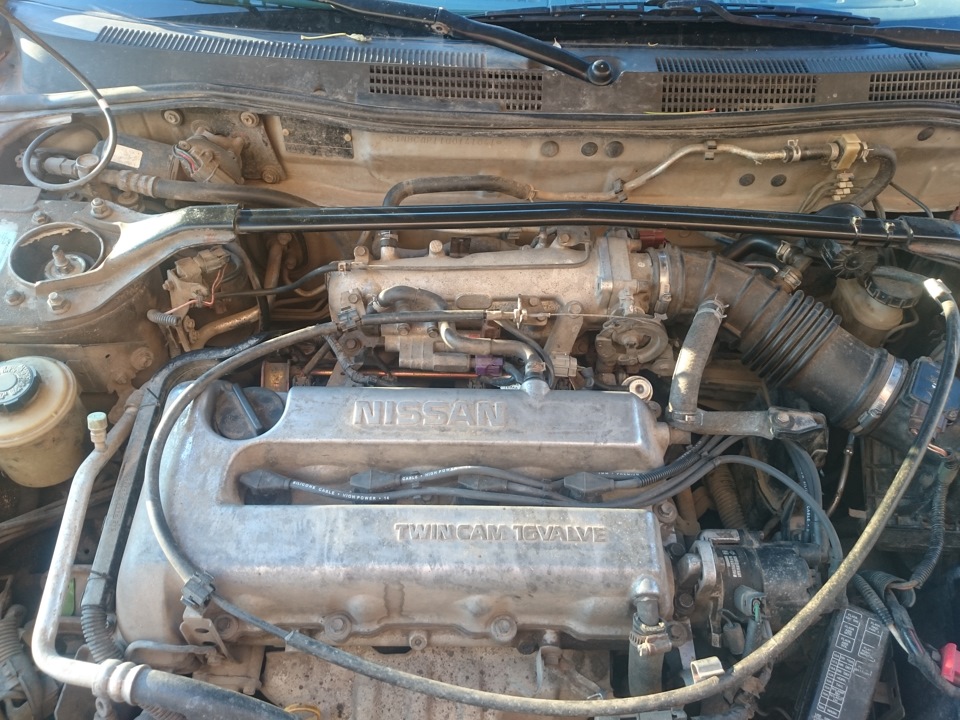 Троит ниссан примера. Провал при трогании форд мондео 4. 0 под капотом. Двигатель ниссан примера п11. 6 механика.