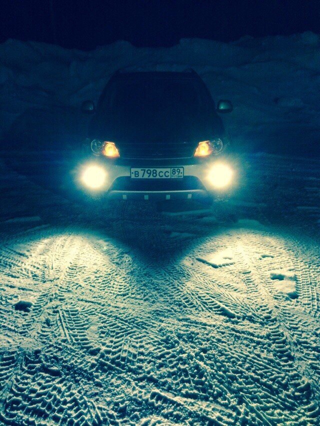 Да будет свет! (установлен в ПТФ 5000К) — Mitsubishi Outlander XL, 2,4 ...