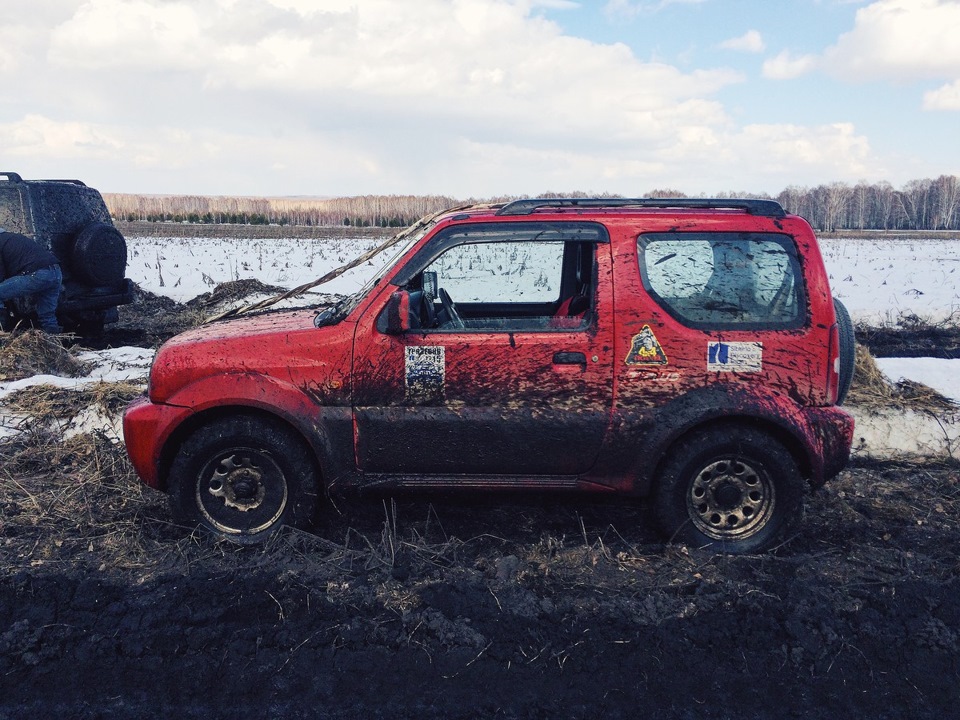 немножно уговнякался — Suzuki Jimny (1G)