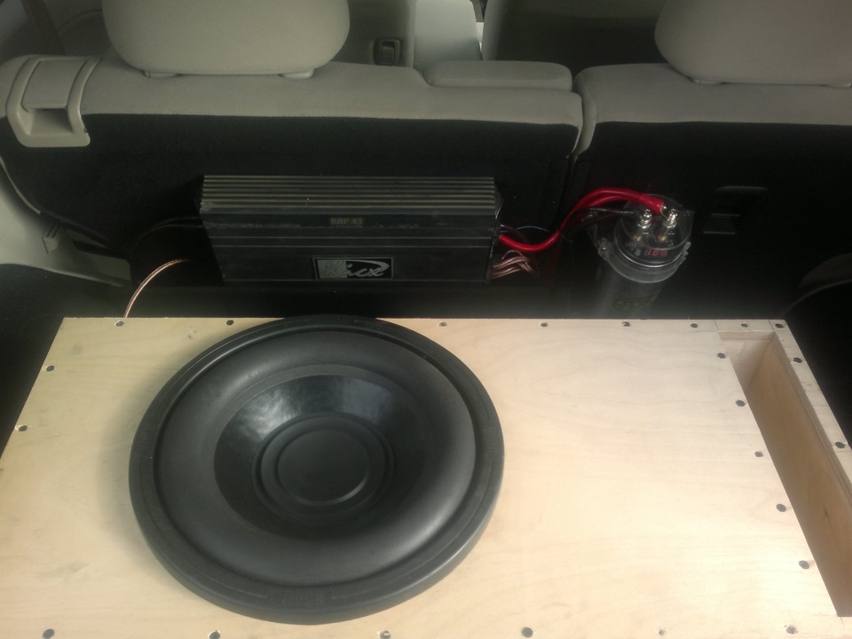 Маленький ящик — Mitsubishi Colt Plus, 1,5 л, 2009 года | автозвук | DRIVE2