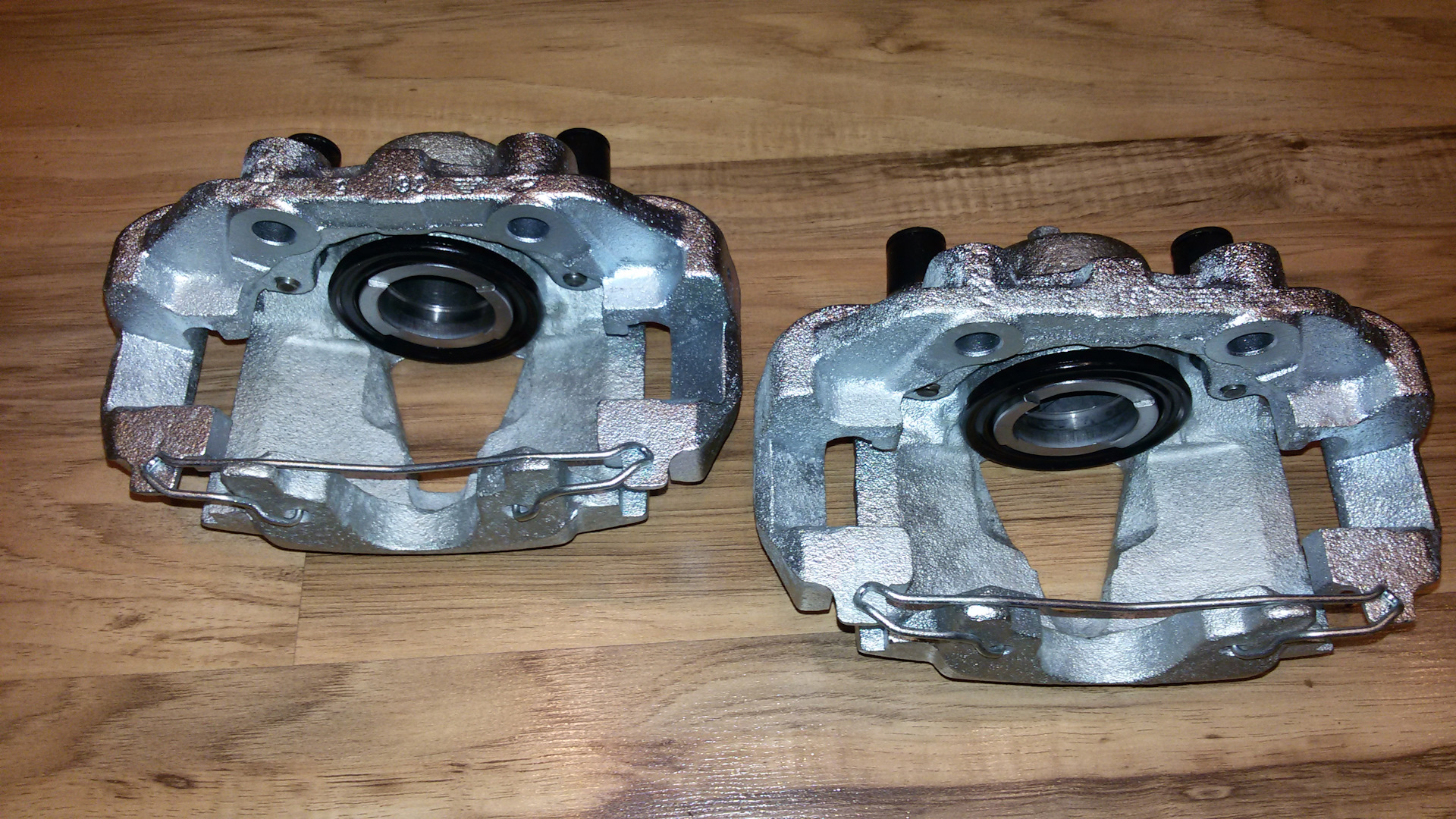 суппорта в серебристый цвет. суппорт "a823". суппорта серебро 9006. Cardone кардон логотип. восстановление суппорта рм 800 задний.