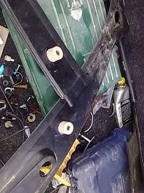 Форсунки омывателя лобового стекла II — Peugeot 206 CC, 1,6 л, 2002 ...