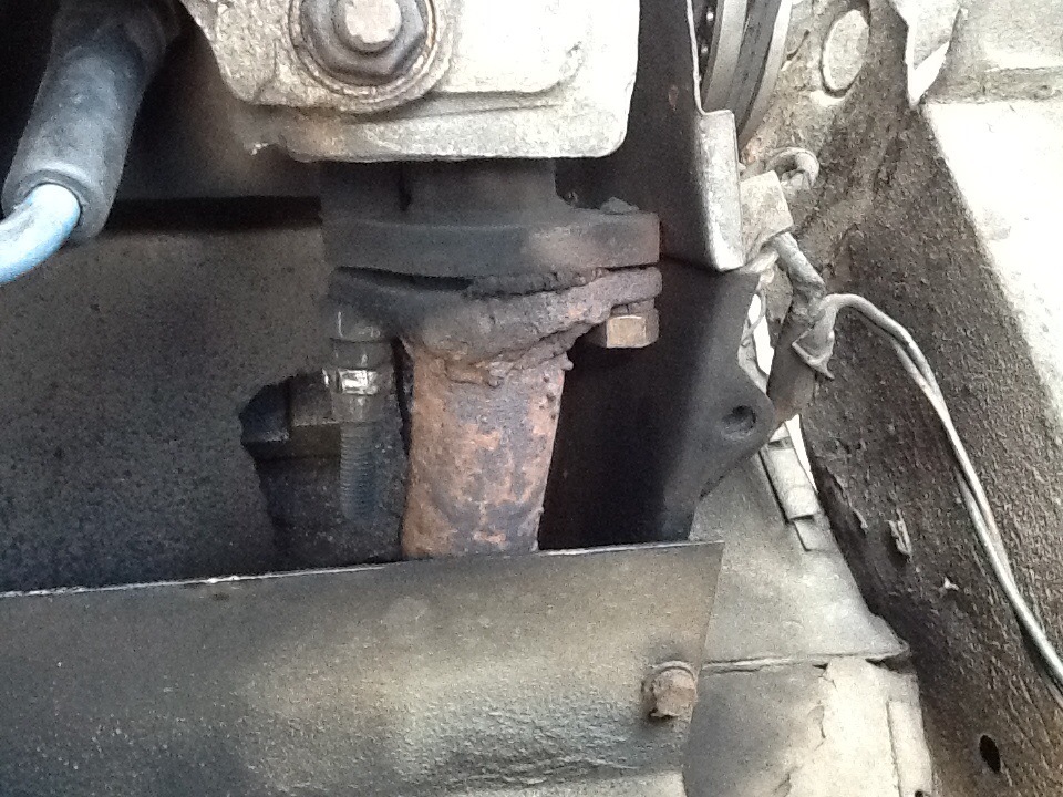 Прогорела прокладка глушителя. — ЗАЗ 968, 1,2 л, 1974 года | своими ...