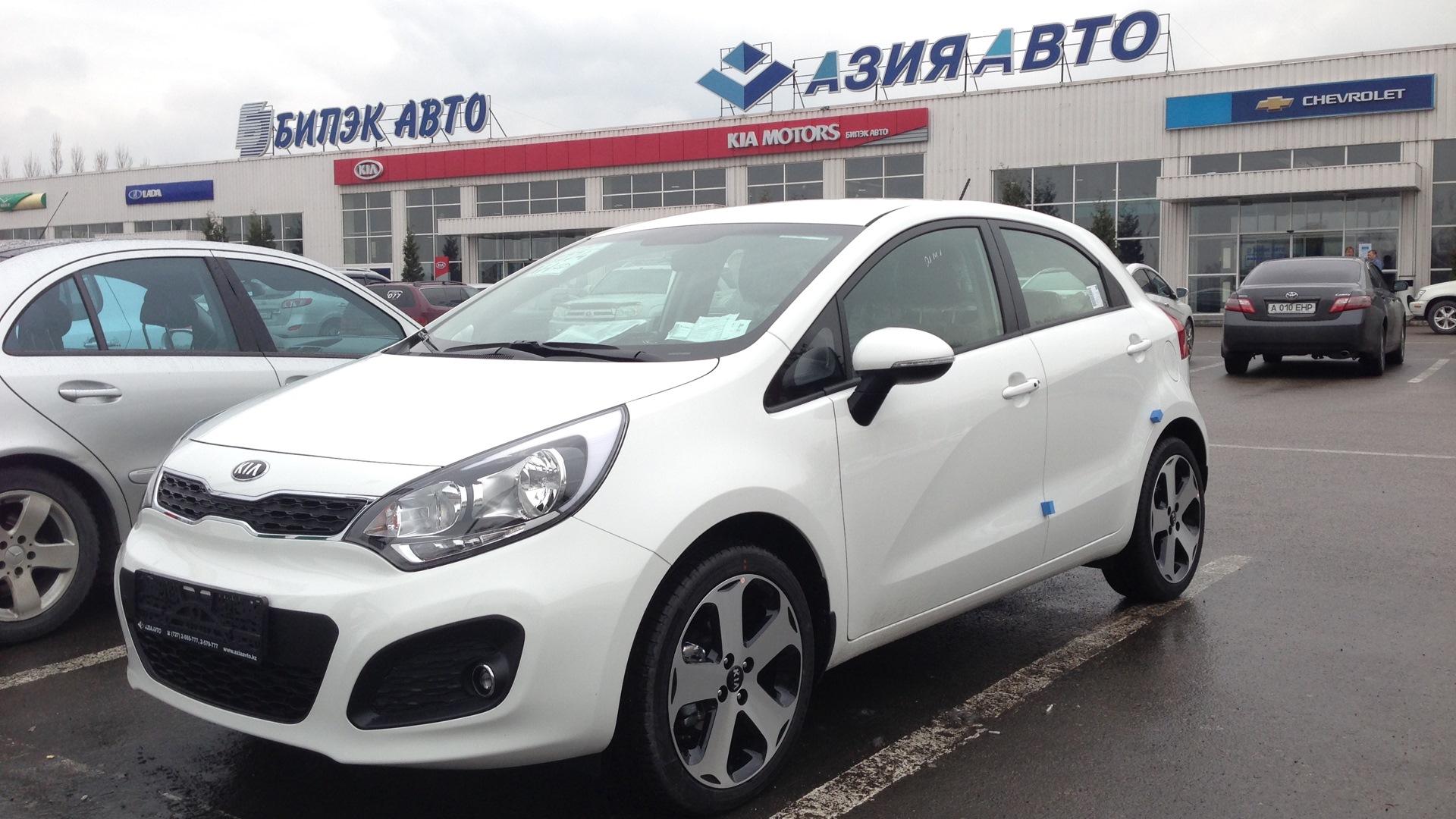 KIA Rio (3G) 1.4 бензиновый 2014 | HB на DRIVE2