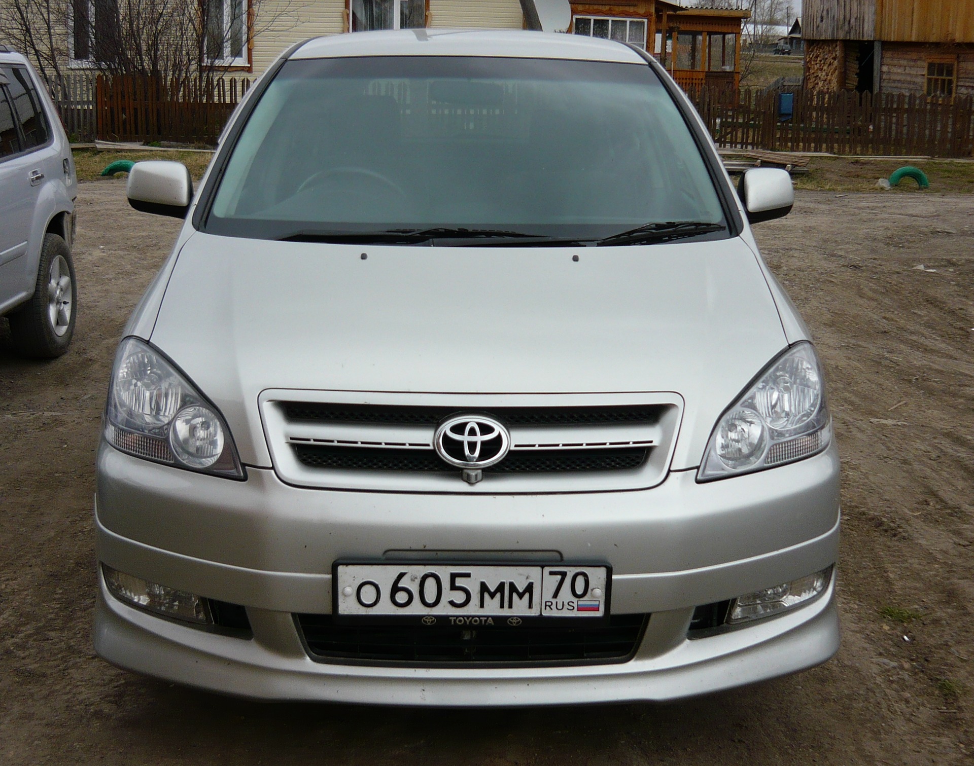9 2011 Toyota Ipsum 24 2001