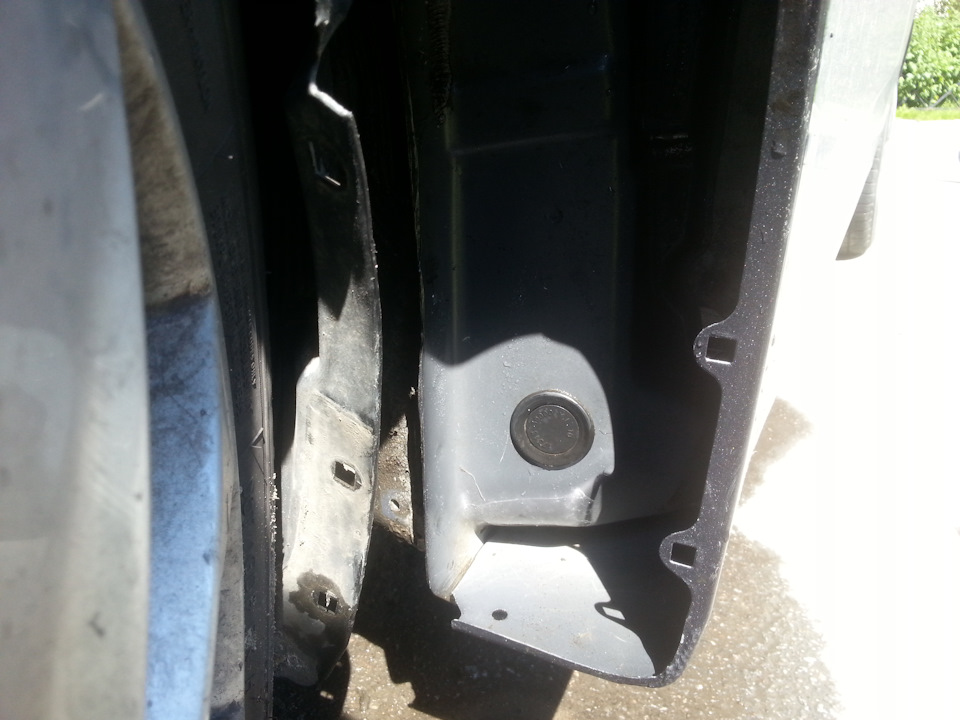 3 — Hyundai Solaris (1G)