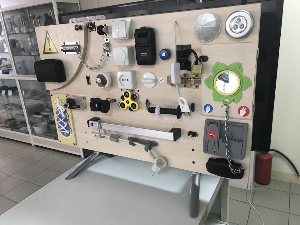 Бизиборд Леруа Мерлен фото 2