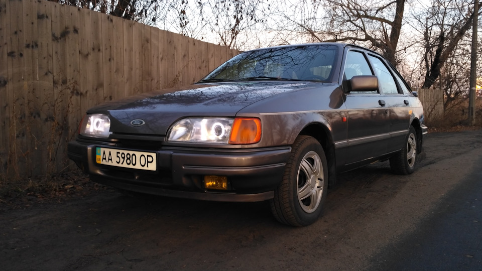 Растут обороты при нажатии на тормоз — Ford Sierra, 2 л, 1987 года ...