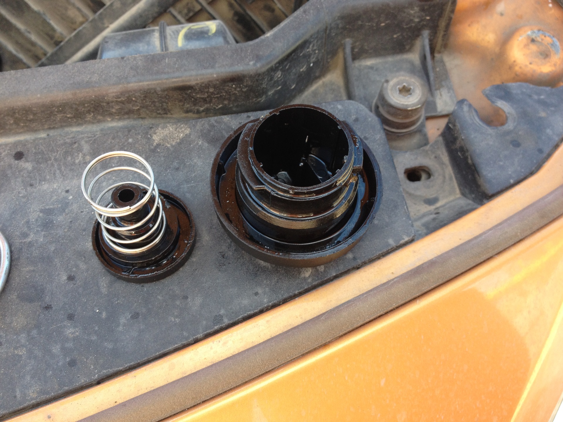 Осторожно с крышками METALCAUCHO — Peugeot 307, 2 л., 2006 года ...