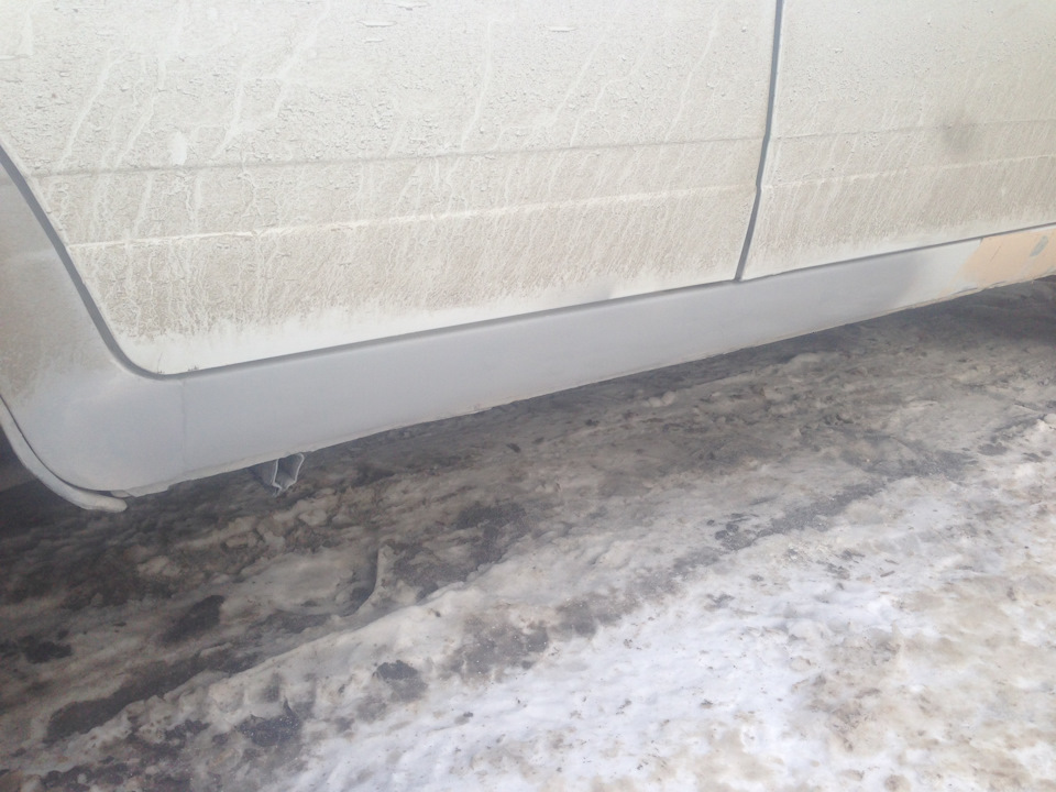 так же и с другой стороны — Lada 21053