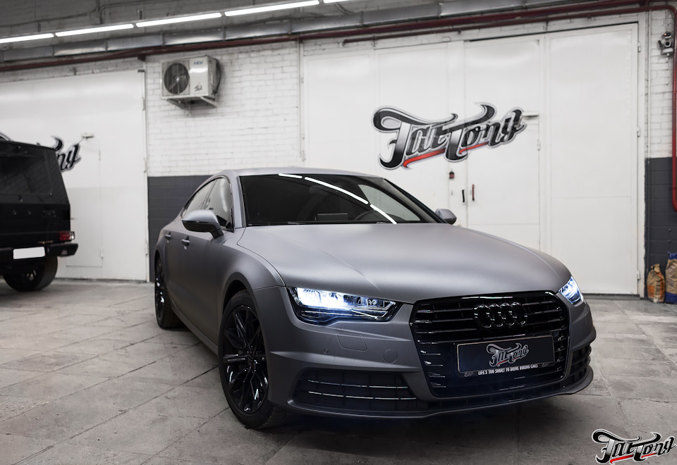 Audi A7. Перетяжка потолка в итальянскую алькантару. — FatTony на DRIVE2