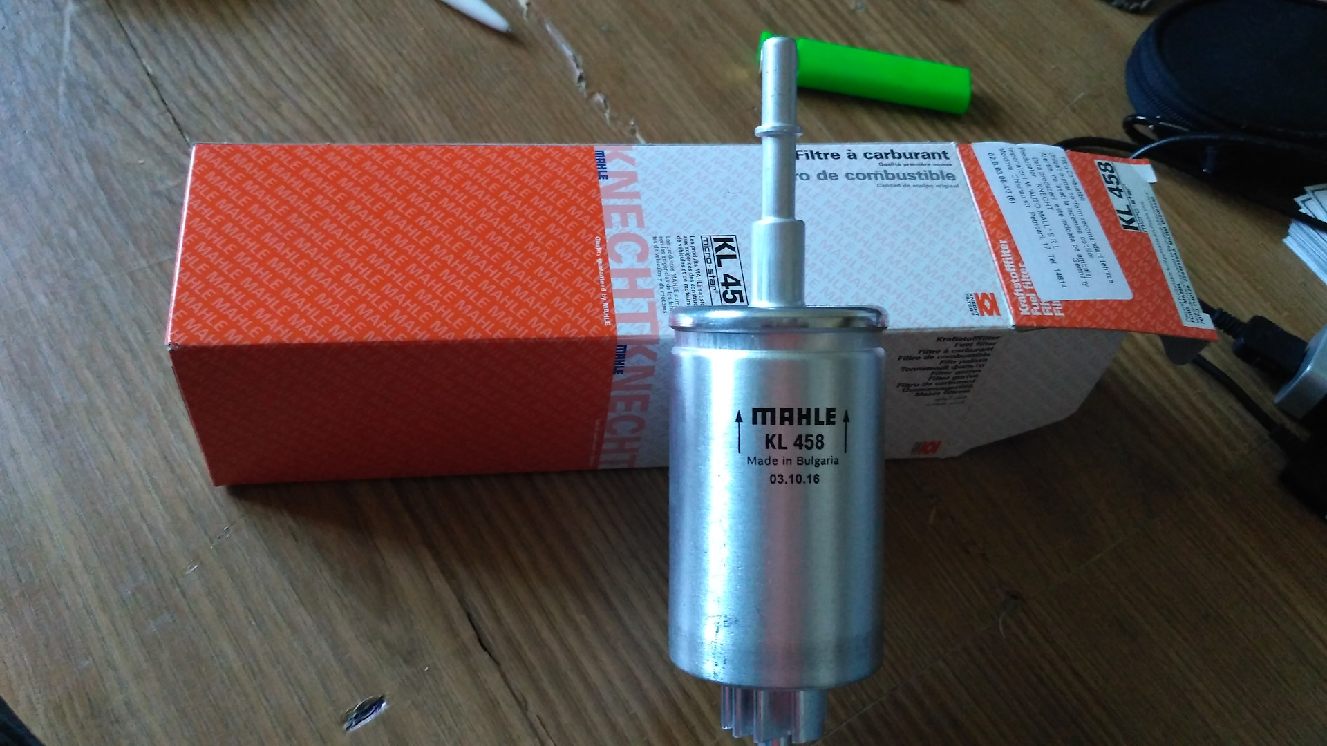 Kl ii. Фильтр топливный mahle kl 476d. Mahle kl2. Knecht топливный фильтр для м112 c280. Фильтр топливный knecht kl2.