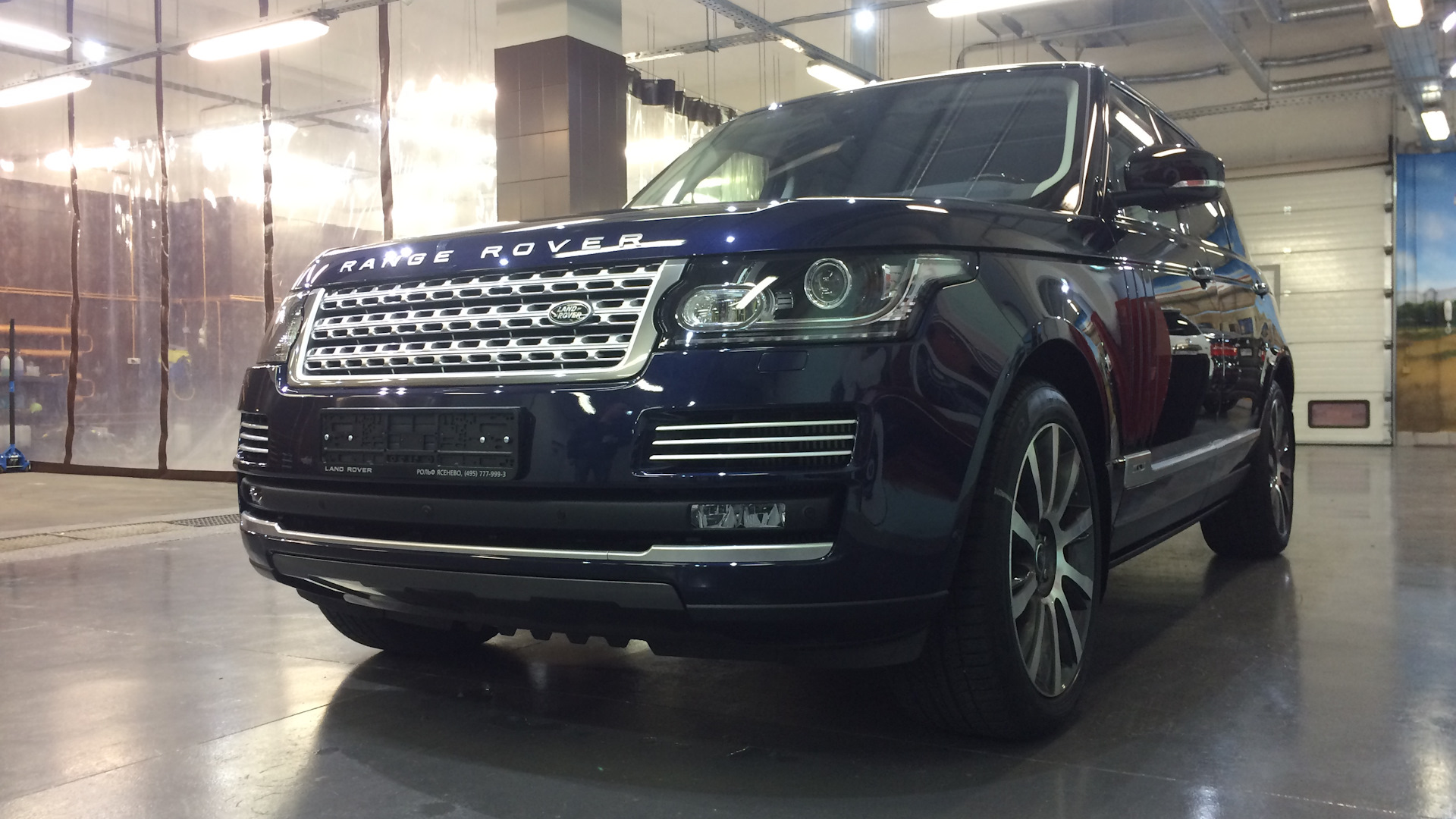 Land Rover Range Rover (4G) 4.4 дизельный 2017 | 