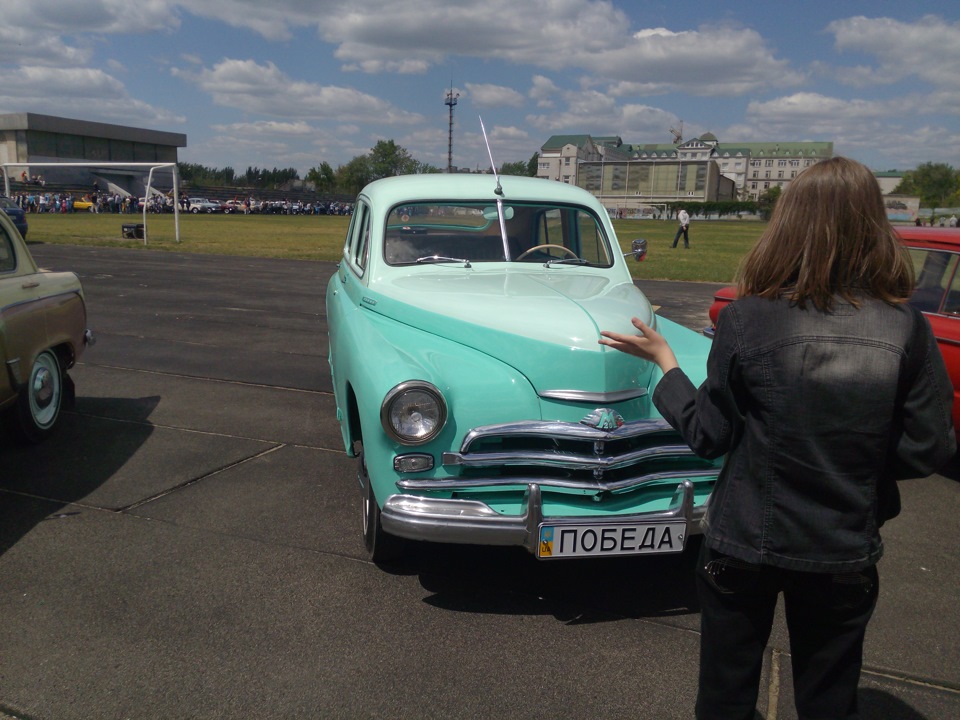 Автомобили запорожья. ЗАЗ Запорожье. Автомашина Запорожье. Ретро выставка Березовка. ЗАЗ Запорожье 2010.