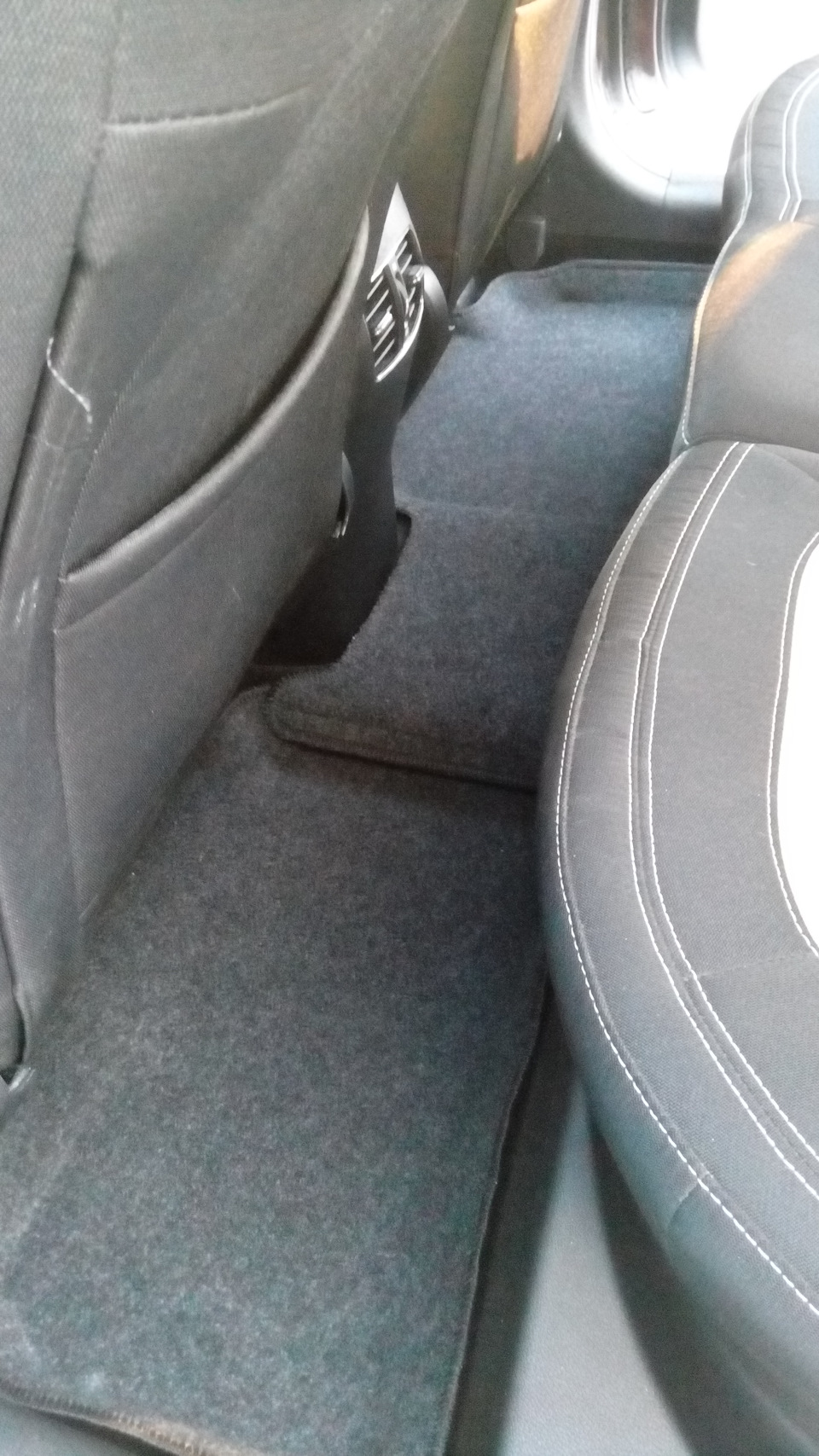 Фото в бортжурнале KIA Ceed (2G)