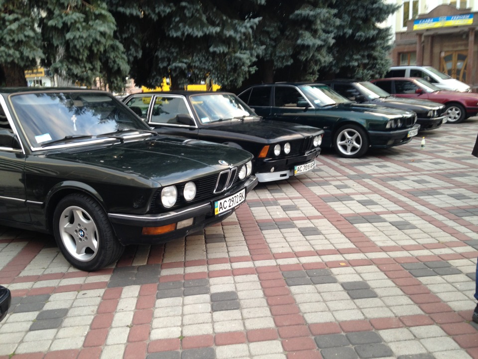 Vstrecha Bmw Club Lutsk 28 09 2014 Bmw 5 Series 2 4 L 1985 Goda Na Drive2