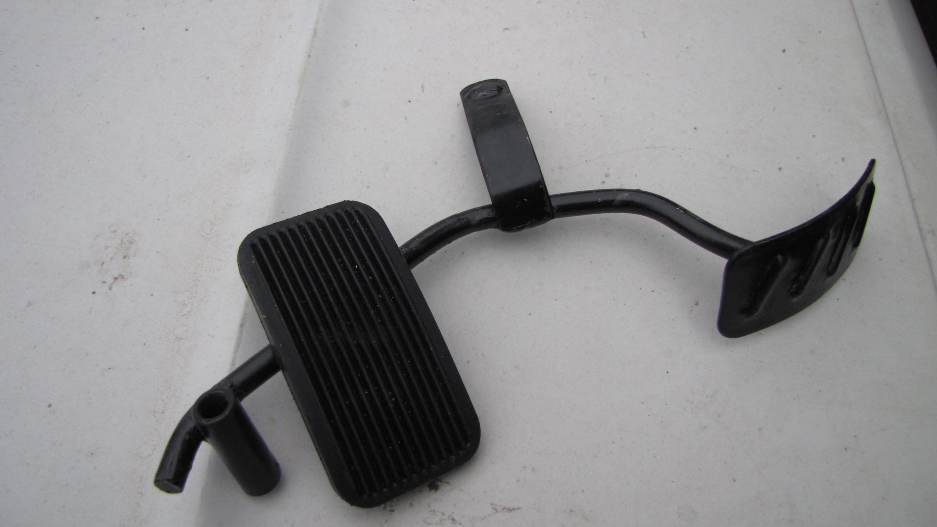 Педали м14х1. Педали для велосипеда м14х1,25. Педали м14×1,25мм. Педаль алюминиевая круглая м14х1. 25.