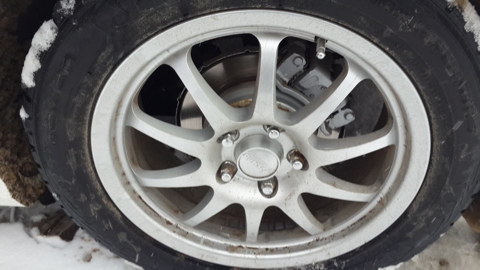 17 ВСМПО на 215/55 нокиан хакка 7 — Toyota Camry (XV50), 2,5 л, 2013 ...