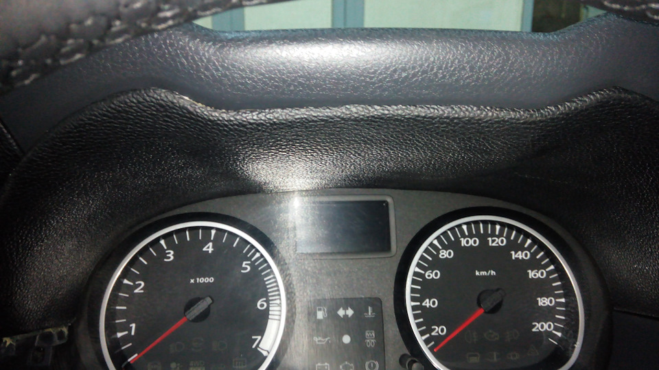 Перетяжка салона Рено Дастер в эка кожу часть №7 Козырек приборной ...