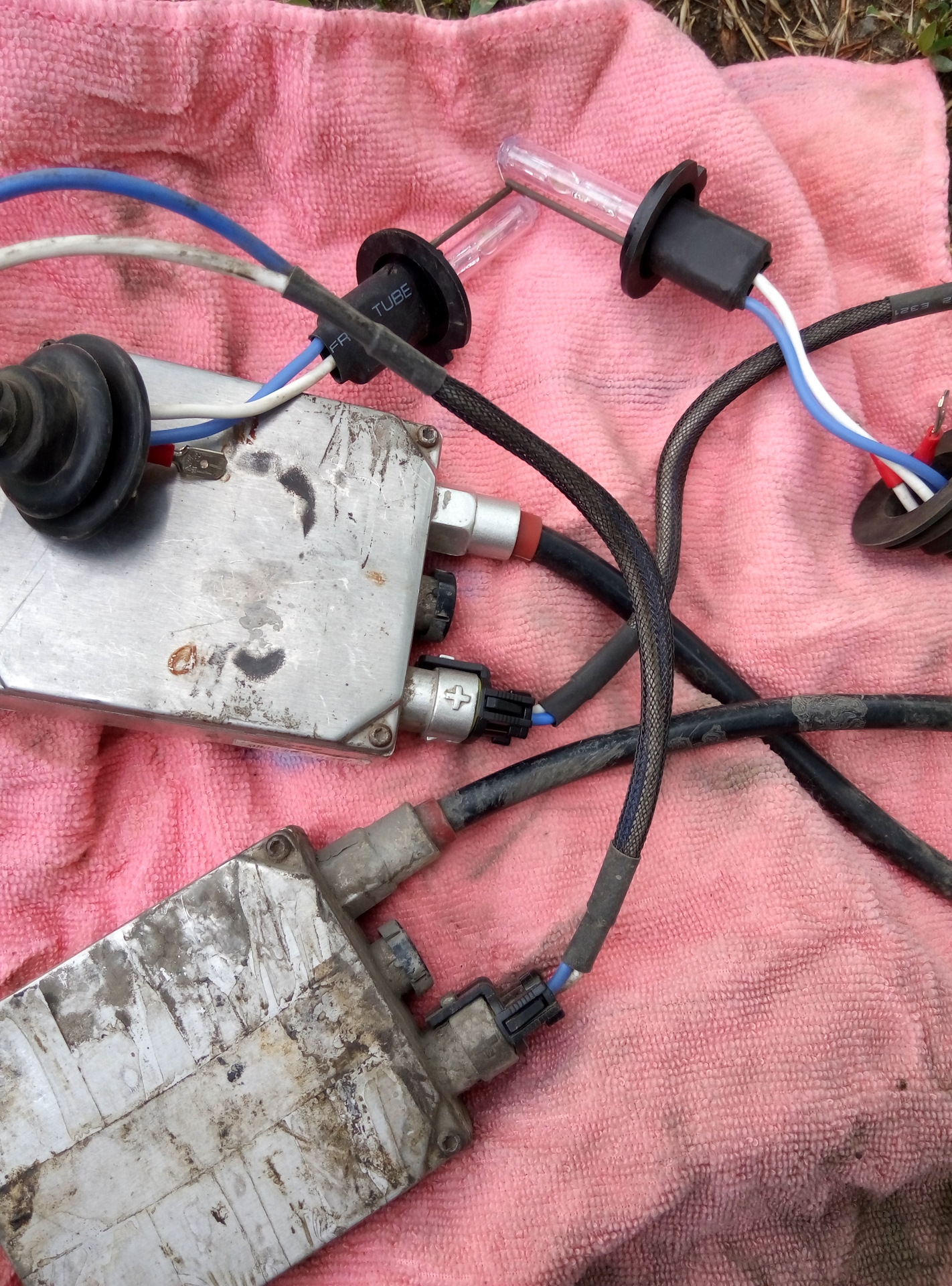 Ксенон. — Lada Калина хэтчбек, 1,6 л, 2013 года | электроника | DRIVE2