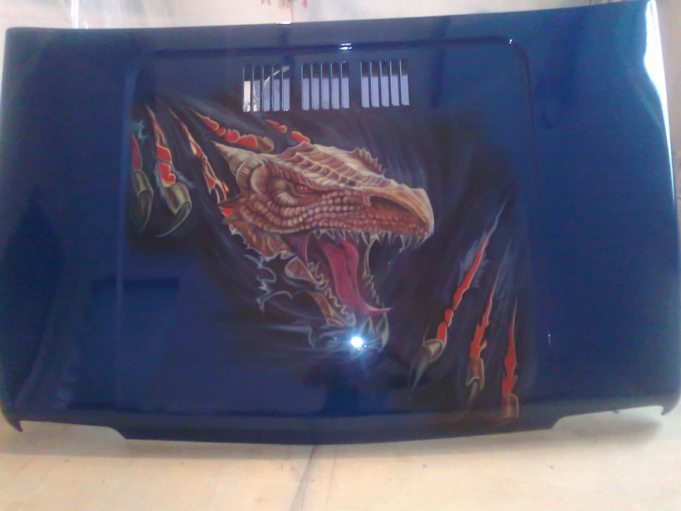 Дракон на капоте.Аэрография. — Сообщество «Аэрография» на DRIVE2