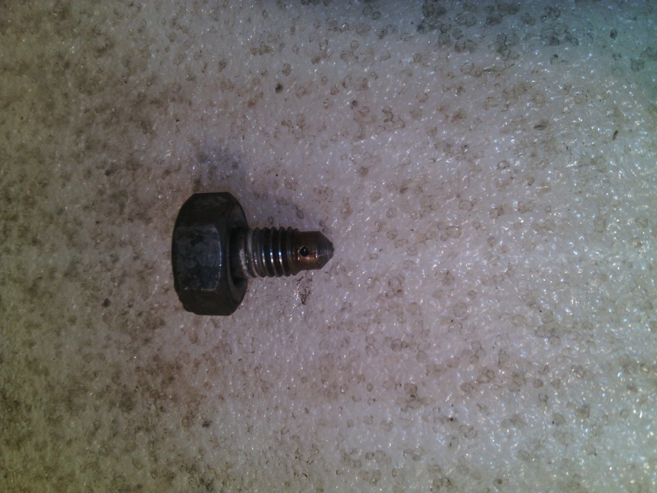 казус при прокачке тормозов — Lada 4x4 3D, 1,7 л, 1996 года | плановое ...