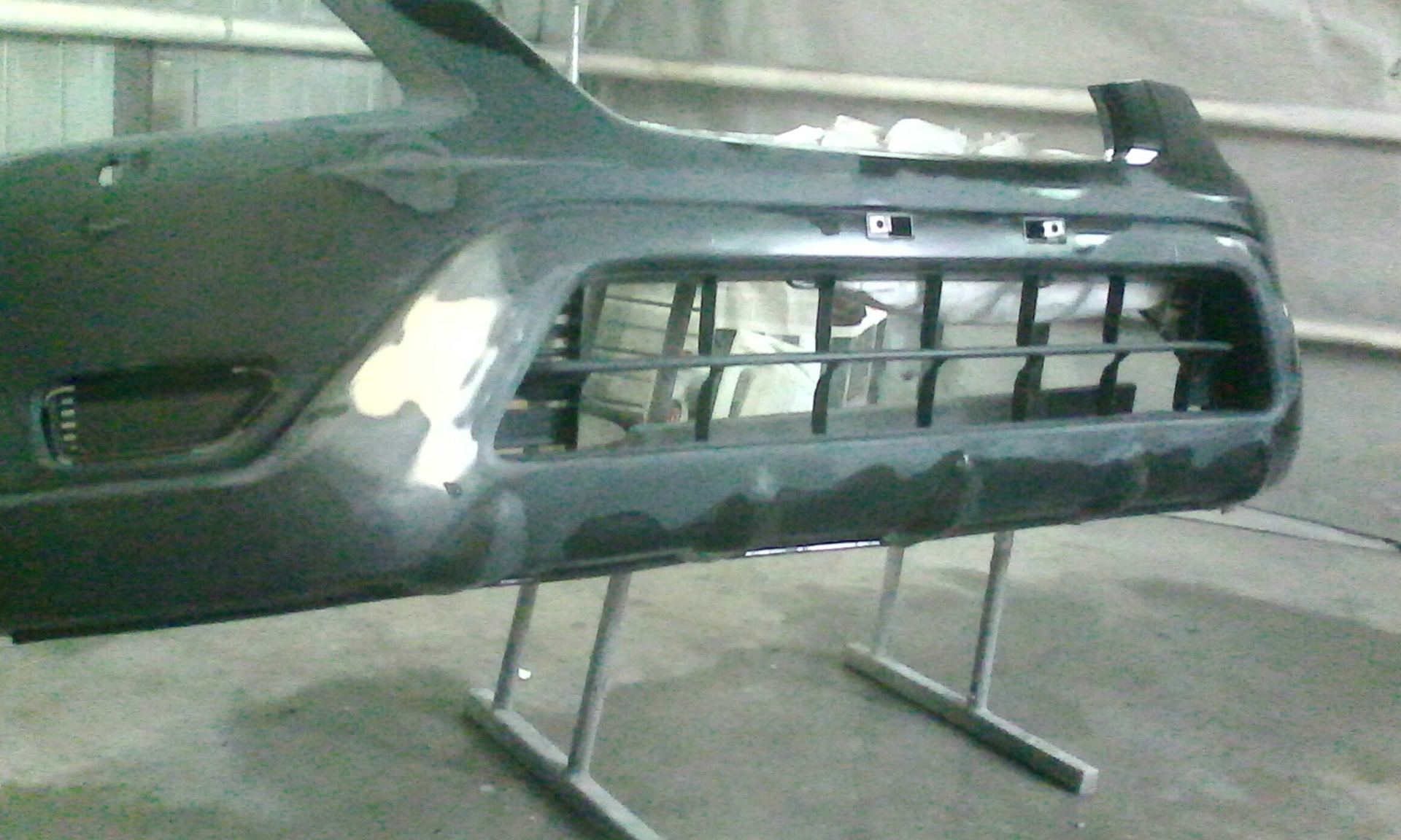 Бампер легкового автомобиля. Гранта спорт 2013 бампер задний. Бомпер. Лада гранта передний бампер драйв актив 2020. Бампер легкового автомобиля.