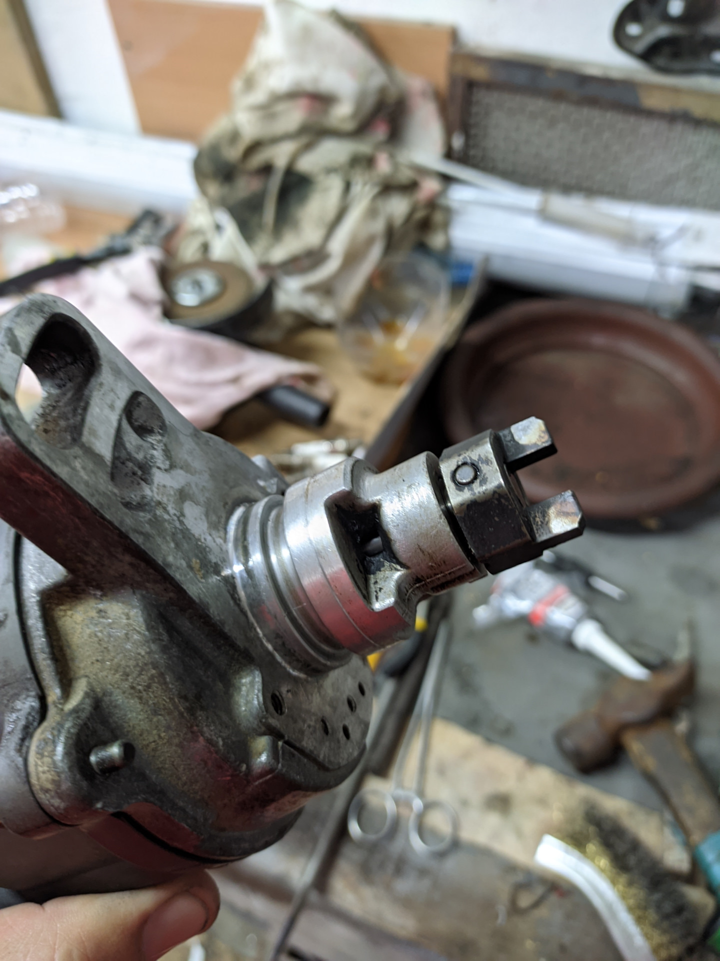 Замена сальника трамблера — Toyota Vista (30), 2 л, 1992 года | своими ...