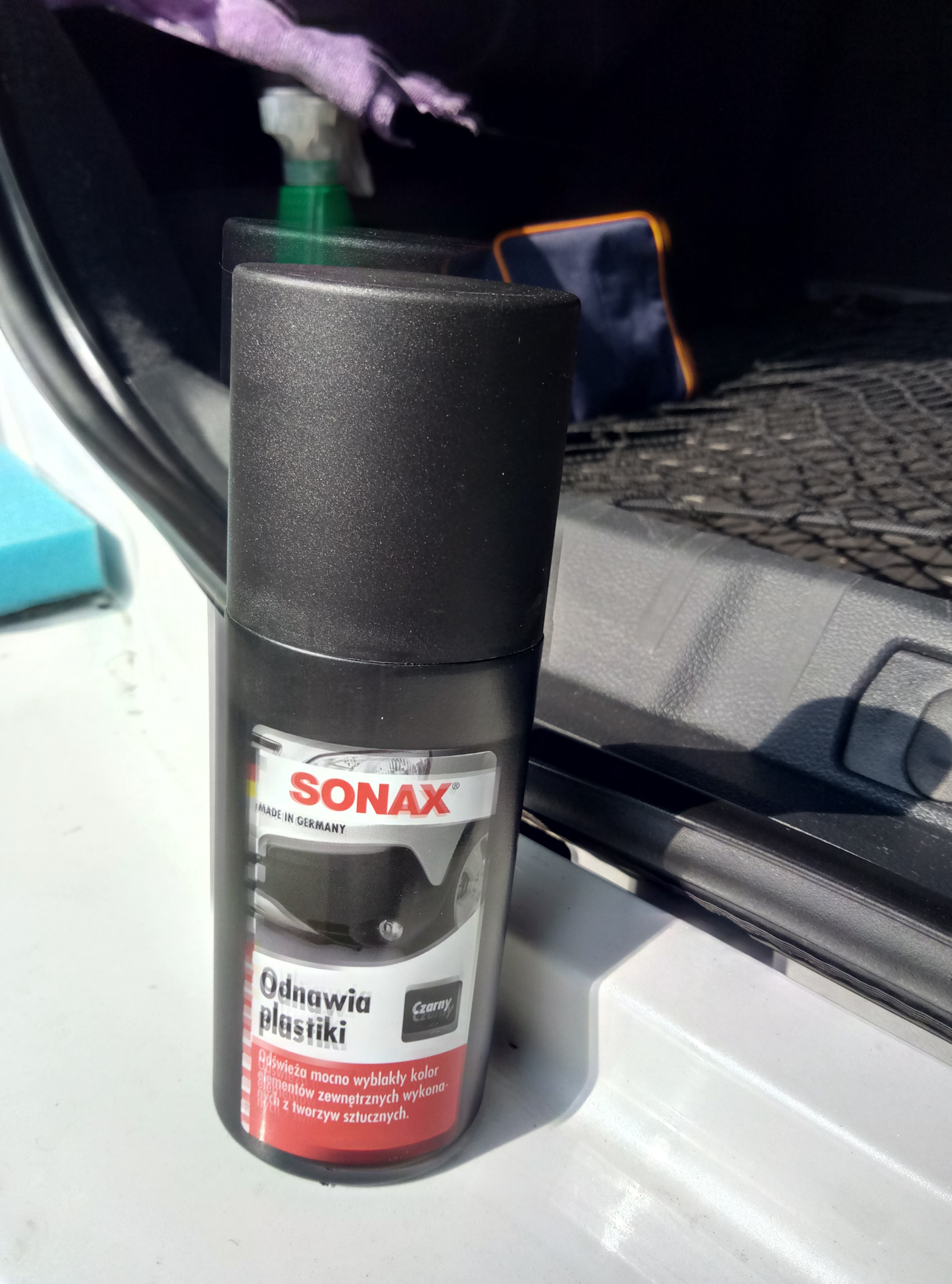 Чернитель пластика салона авто. Sonax восстановитель пластика черный 409100210. Sonax 409100 восстановитель черного пластика. Реставратор пластика Sonax. Sonax восстановитель пластика черный.