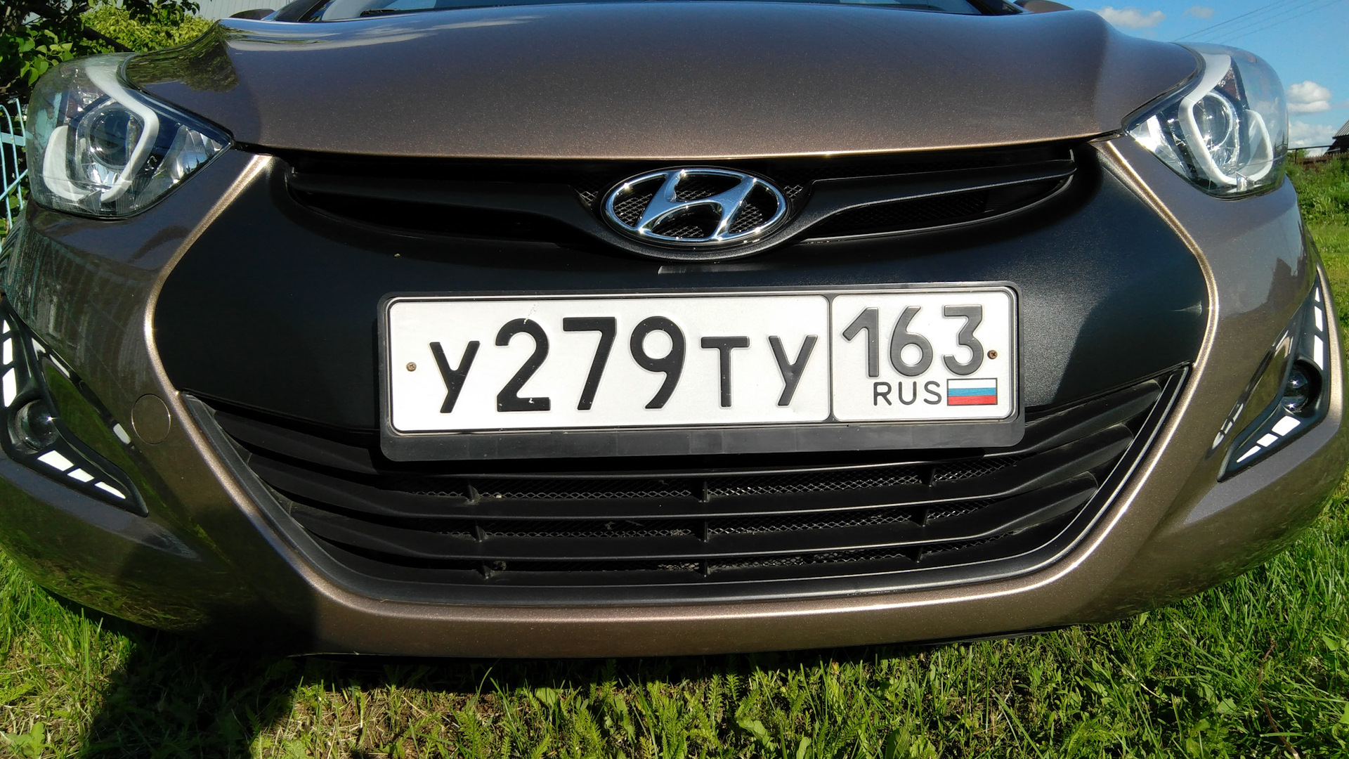 Hyundai Elantra (5G) 1.6 бензиновый 2015 | Янтарь на DRIVE2