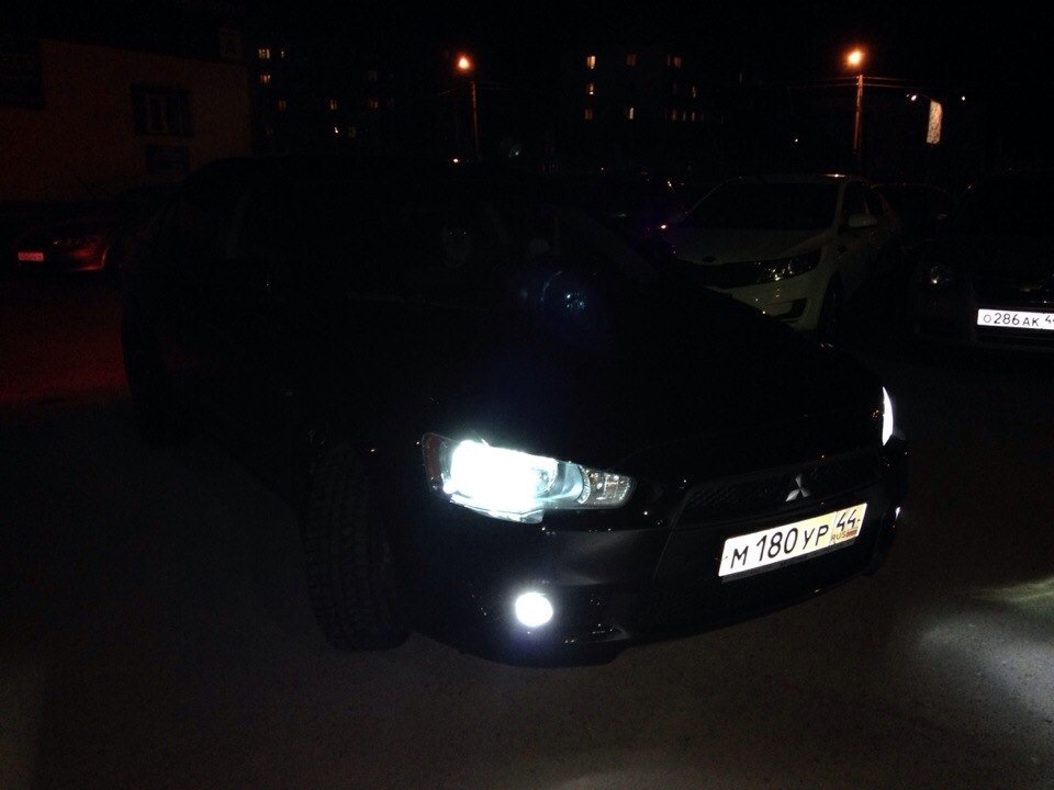 Ксенон 6000К на месте — Mitsubishi Lancer X, 1,5 л, 2008 года ...