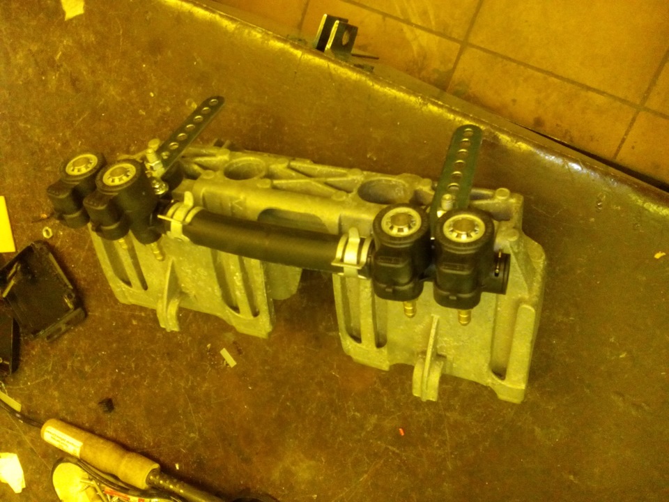 Установка ГБО Lovato. Часть 2. — Renault Duster (1G), 1,6 л, 2012 года ...