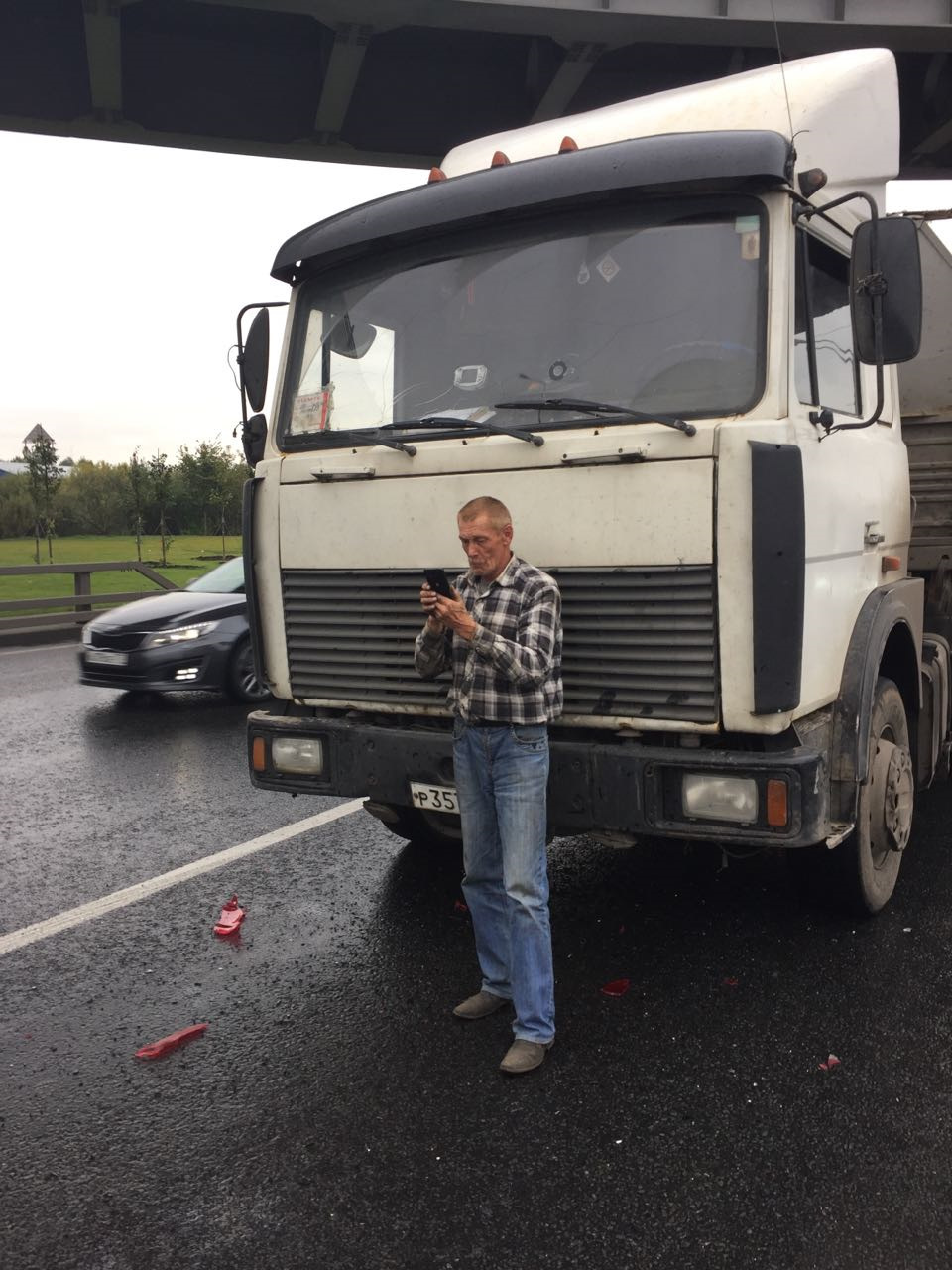 Водитель маз. Водитель маза. Водитель маз камаз. Водитель маза. Водитель маза.