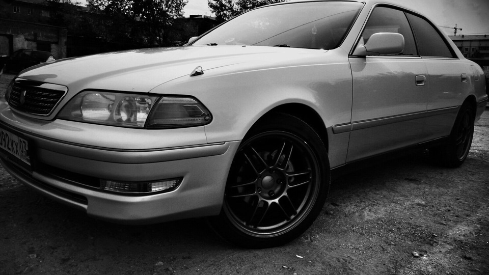 Toyota Mark II (100) 2.5 бензиновый 2000 | V-2,5 Grande на DRIVE2