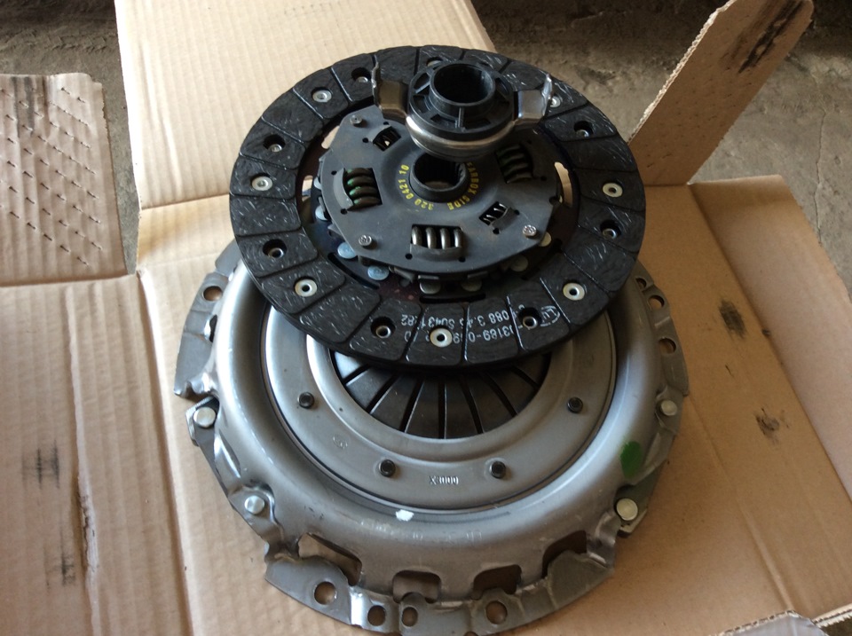 Сцепление от приоры Luk и замена шаровых опор. — LADA 21124, 1,6 л ...