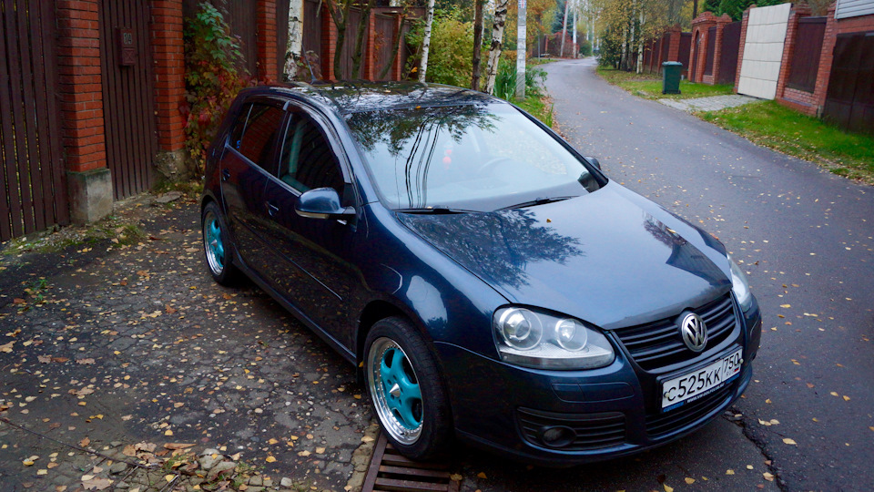 Volkswagen Golf СинийGT