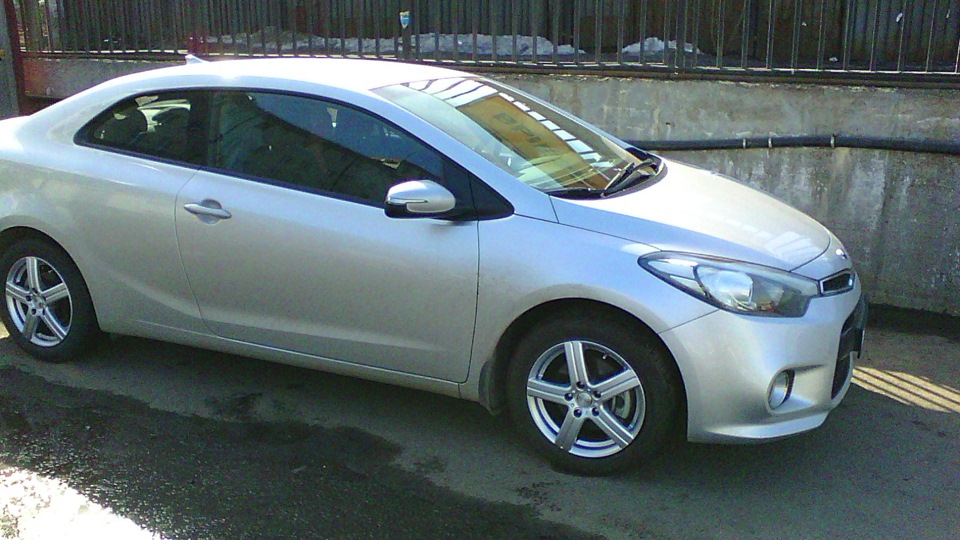 KIA Cerato Koup Silver
