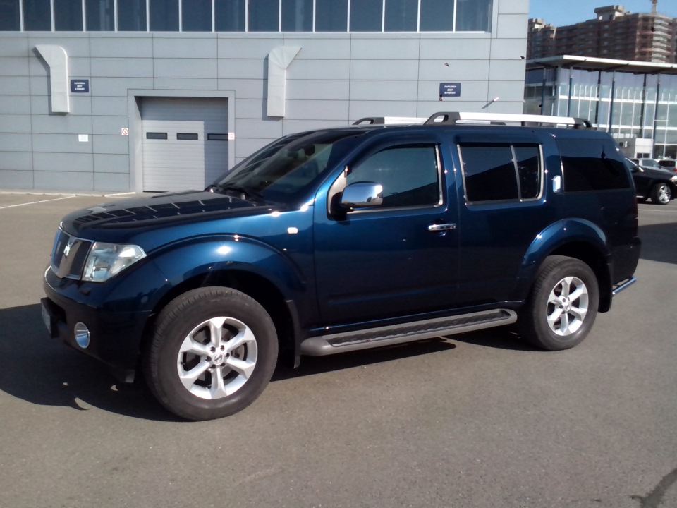 Патфайндер 2.5. Ниссан Патфайндер 2.5. Nissan Pathfinder 2012 2.5 дизель.