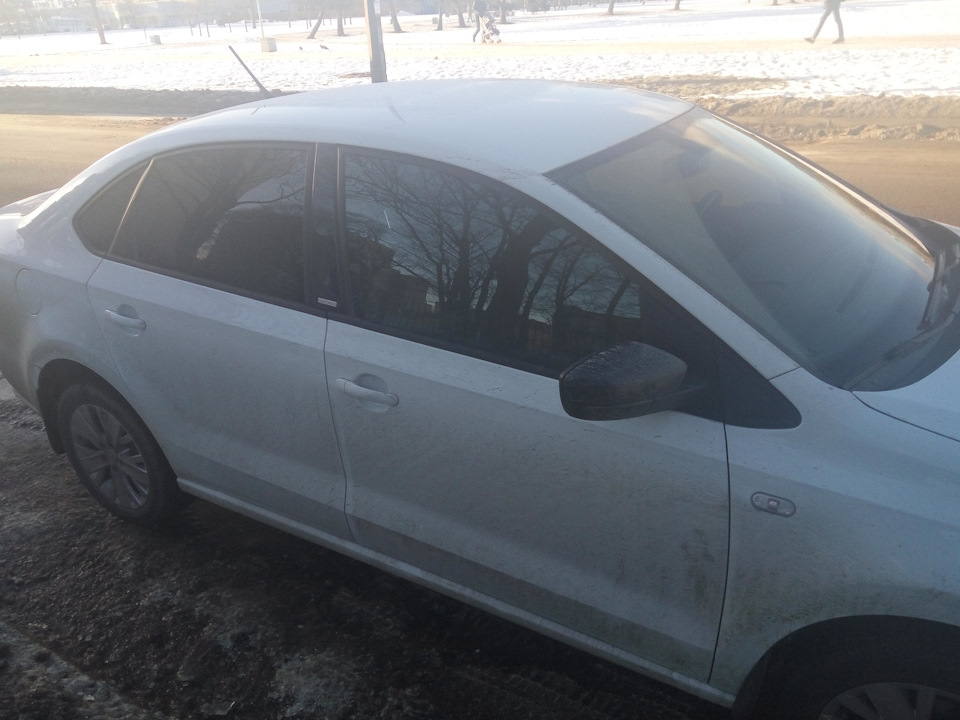 Шторки на передние стёкла SUNSCREEN — Volkswagen Polo Sedan, 1,6 л ...