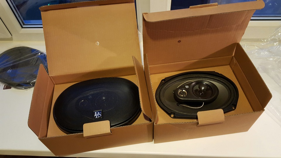 Колонки на заднюю полку — Toyota Corolla (100), 1,3 л, 1994 года ...