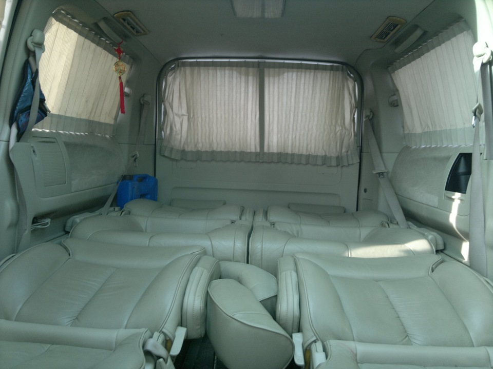 Nissan Elgrand 2003