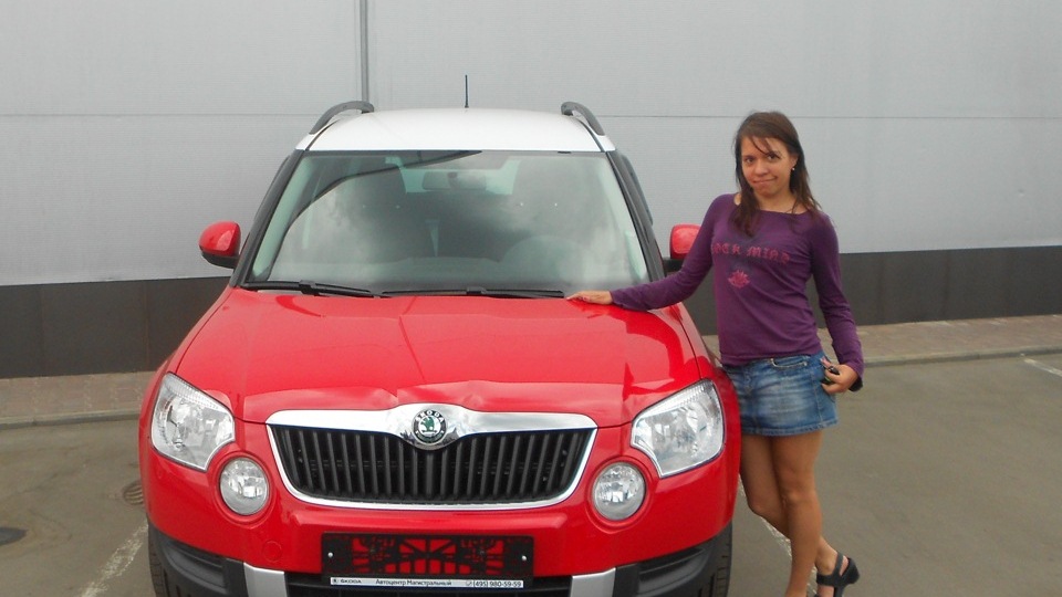 skoda yeti krasnaya s beloj kryshej drive2