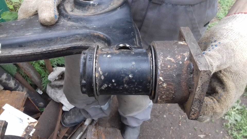 Фото в бортжурнале Mercedes-Benz E-class (W124)