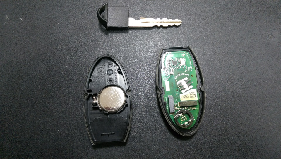 Разряжается батарейка в ключе ниссан