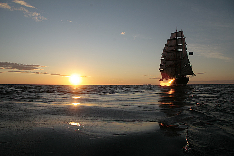 Море корабль фото