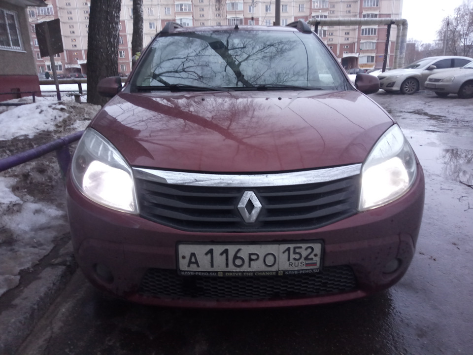 Решил поменять обычные лампы габаритного света на диоды. Смотрится ...