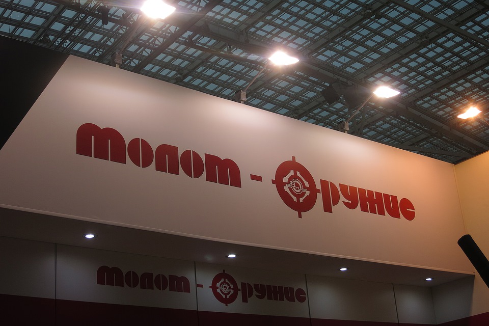 Что лучше молот или калашников