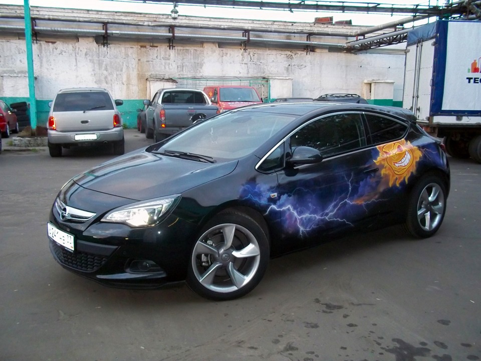 Аэрография Opel Astra GTC