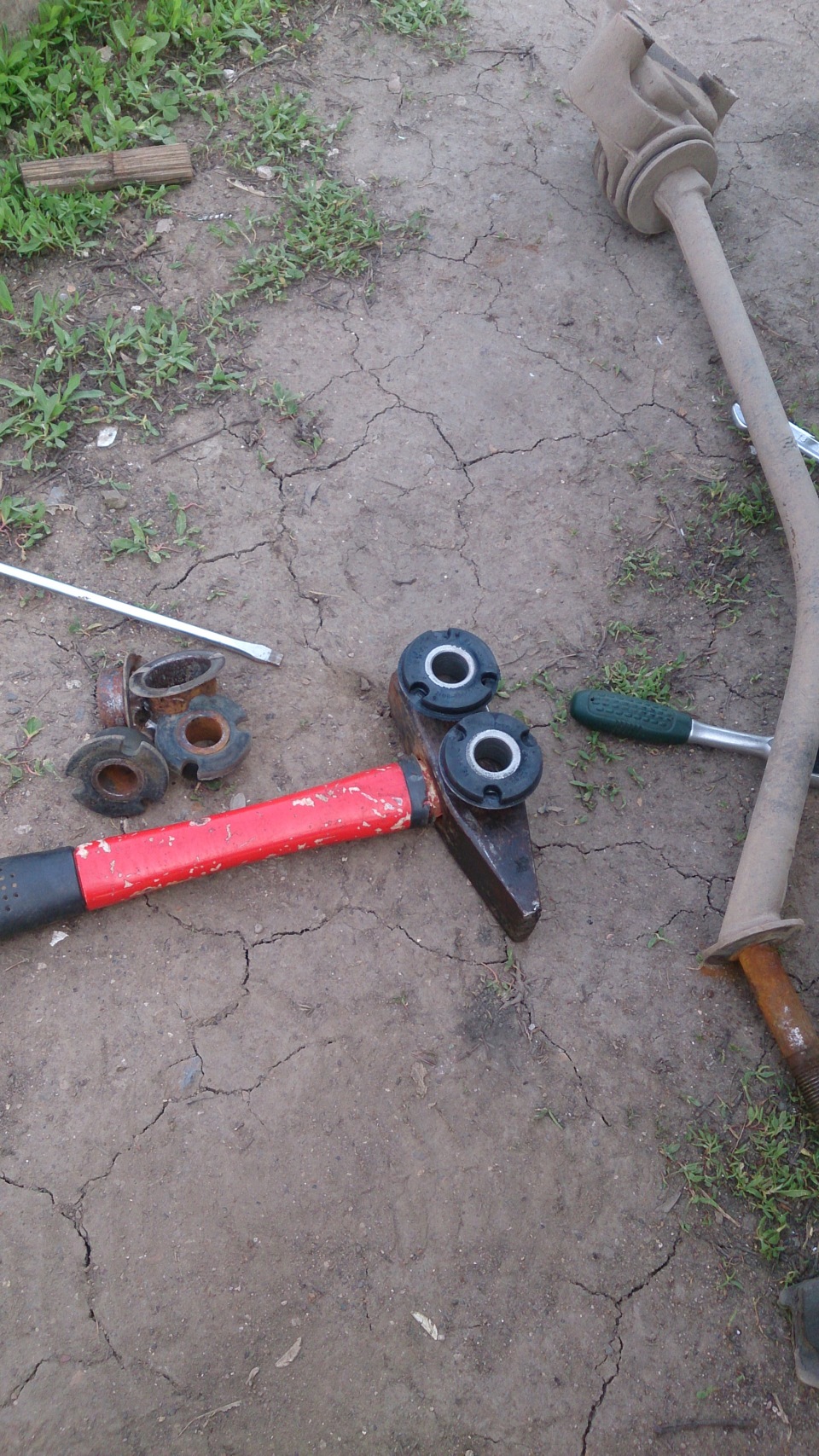 появился стук при трогание и скрип колодок при торможении. — Lada 21099 ...